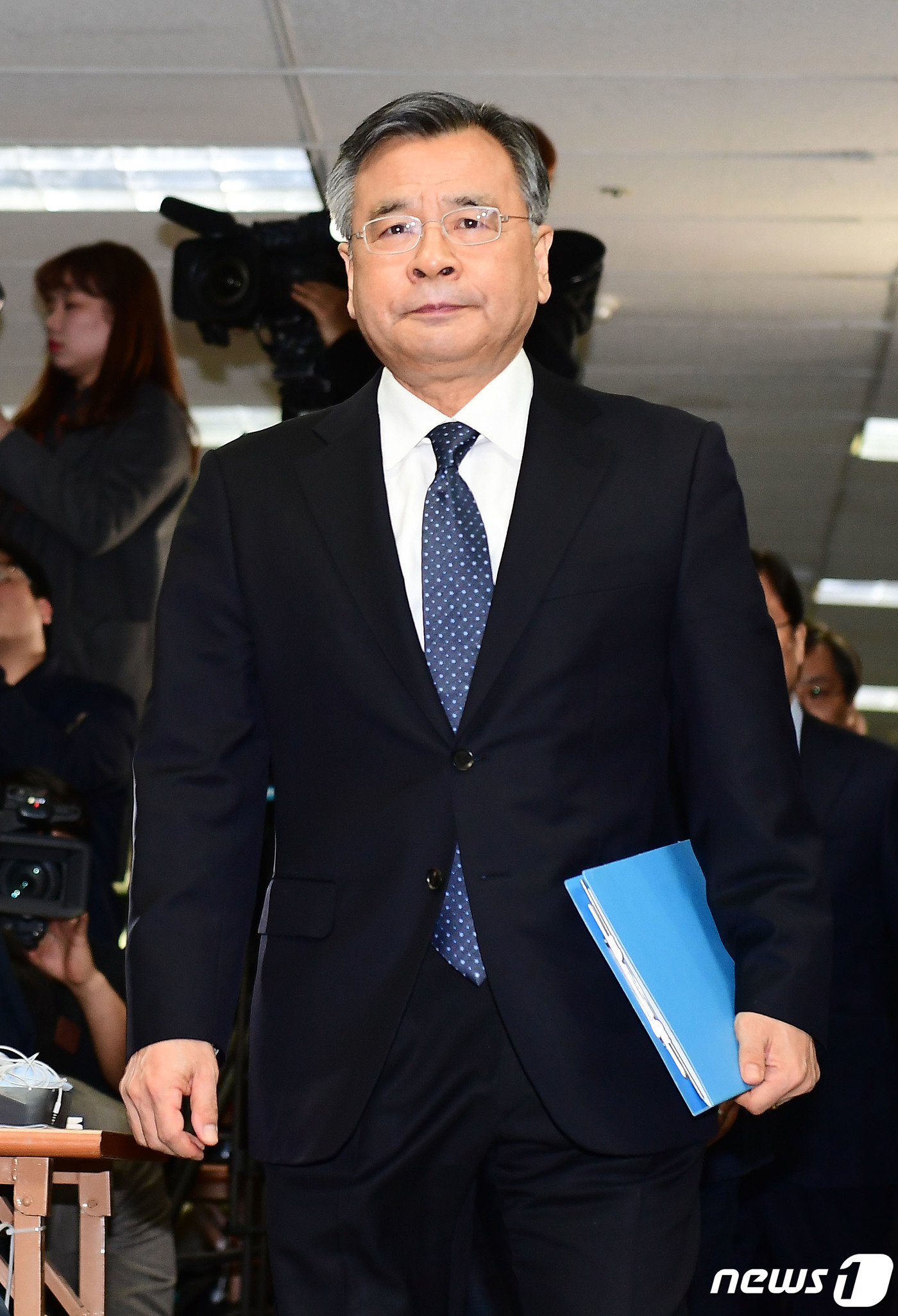 포르쉐 의혹 박영수 특별검사 사의