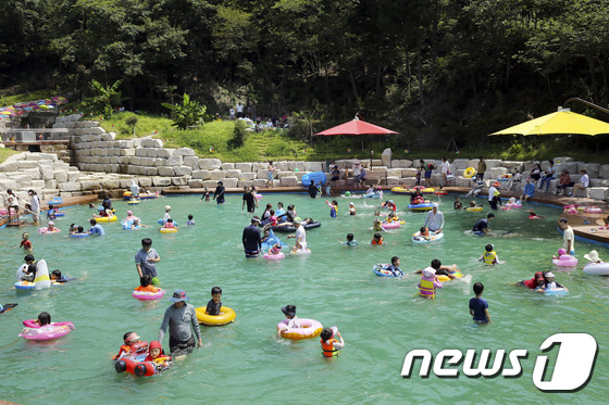 강진군, 코로나 확산세에 V랜드·석문공원·초당림 3대 물놀이장 휴장