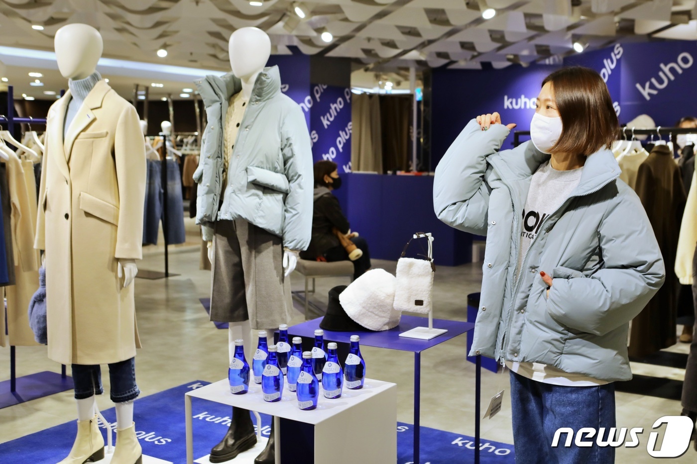 롯데百, 구호플러스 팝업스토어 열어