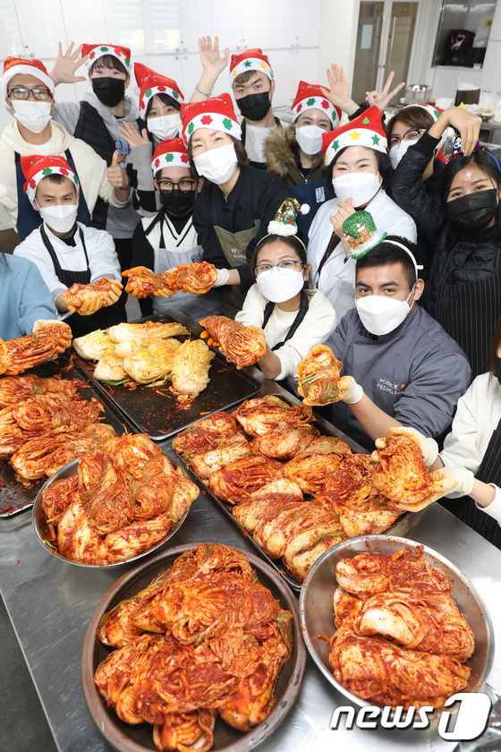 우리는 김장하는 산타