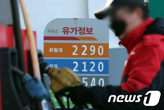 국제유가 급등, 1월에만 17% 올라