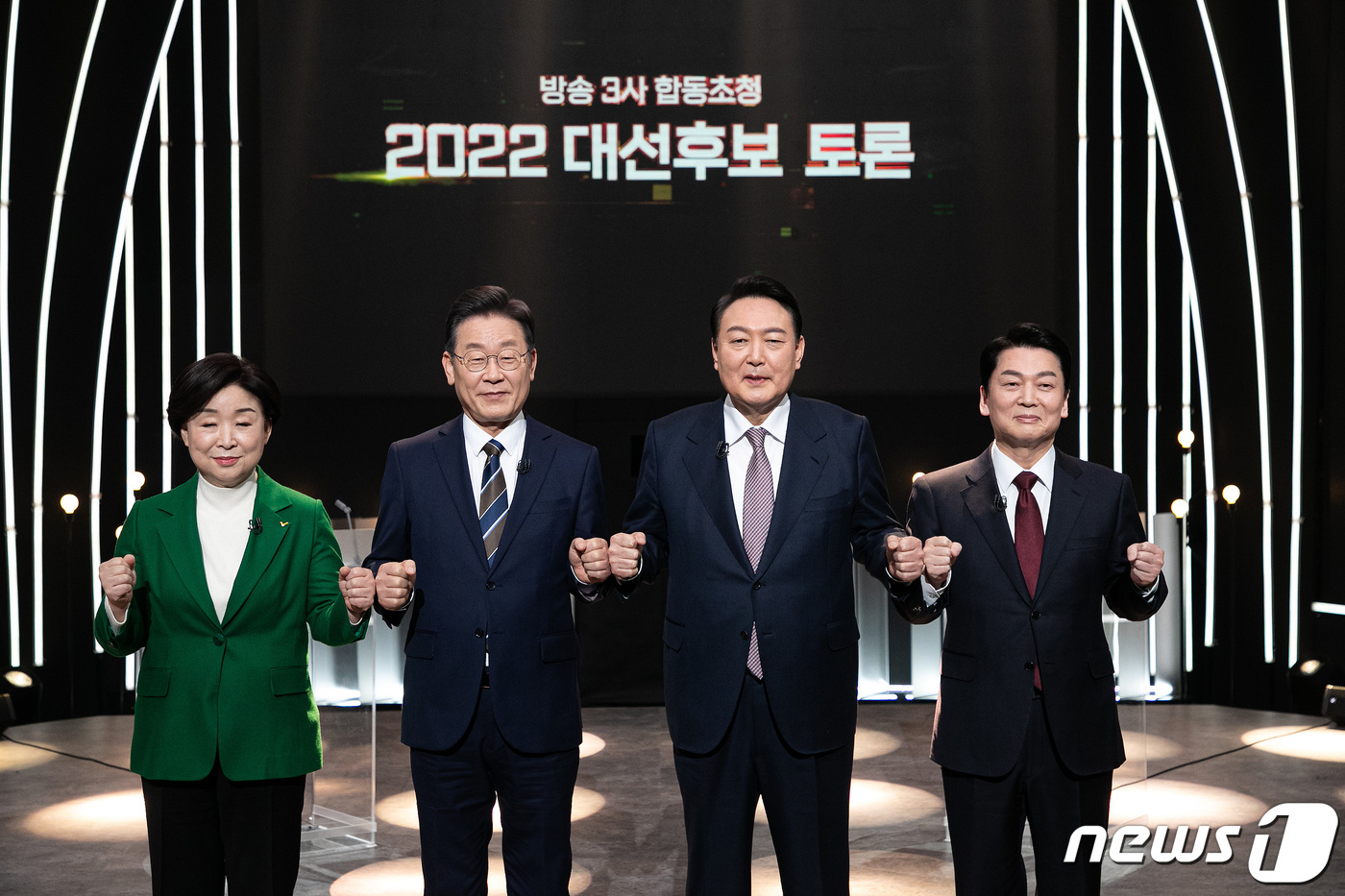 安 文정부 참모들, 정책실패에도 부동산 이익 얻어…청문회 해야