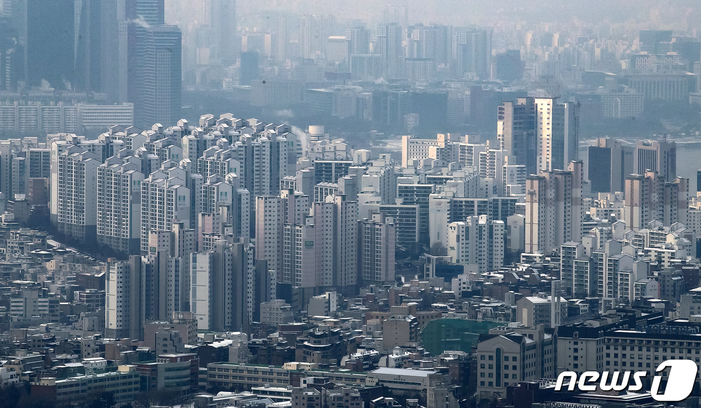 세금으로 다 낼 판…서울 아파트, 거래 빙하기에도 증여 행렬 계속