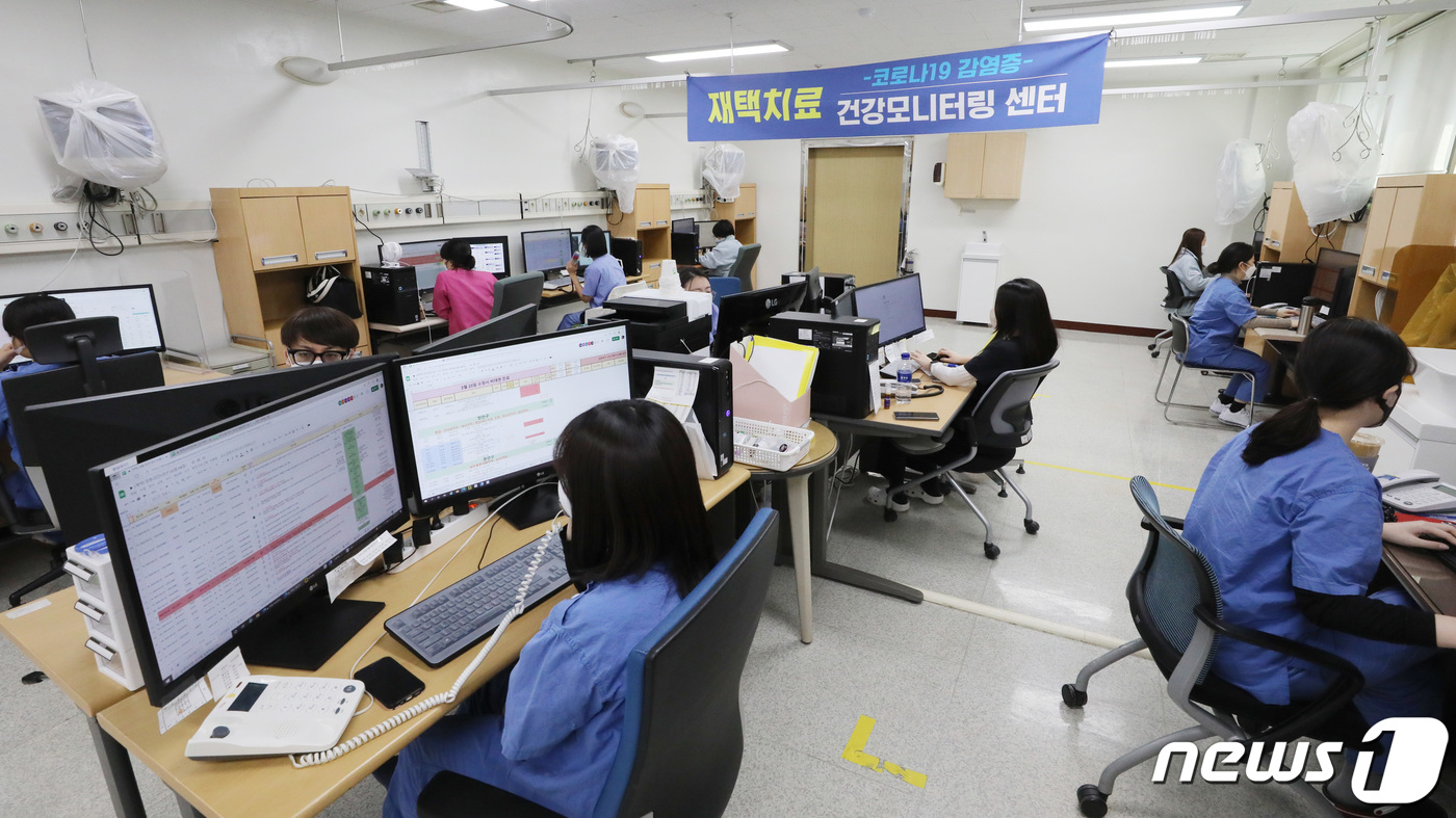 경기도,  재택치료 응급환자 보건소·소방 핫라인 구축, 전담 응급실 운영