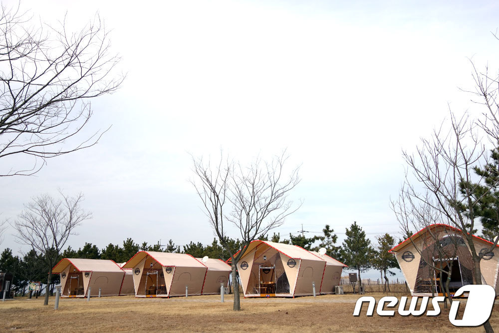 고창갯벌 오토캠핑장 새단장…캠핑데크·글램핑장 34면 갖춰