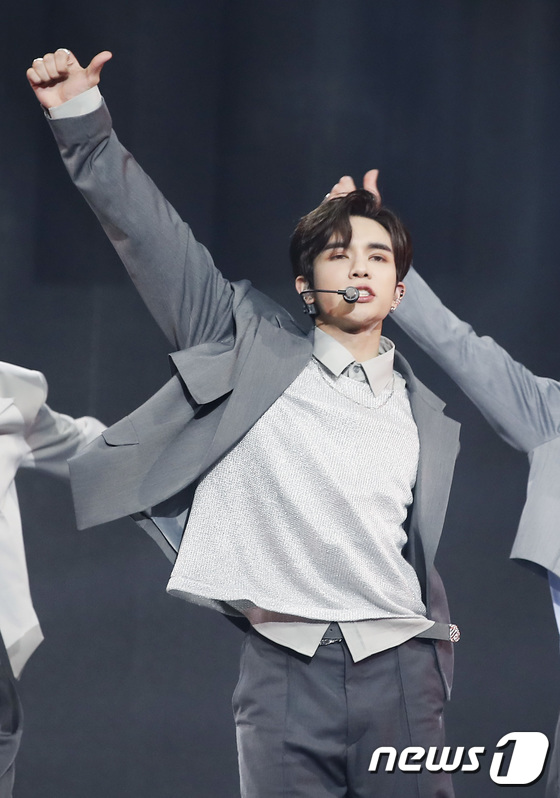 위니, 나인아이 브레인