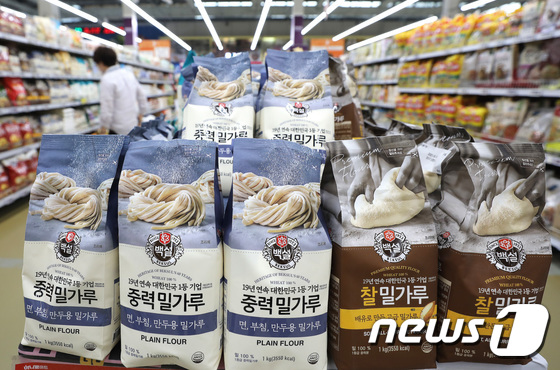 수입 식용유·밀가루 등에 관세 0%…밥상물가 잡는다