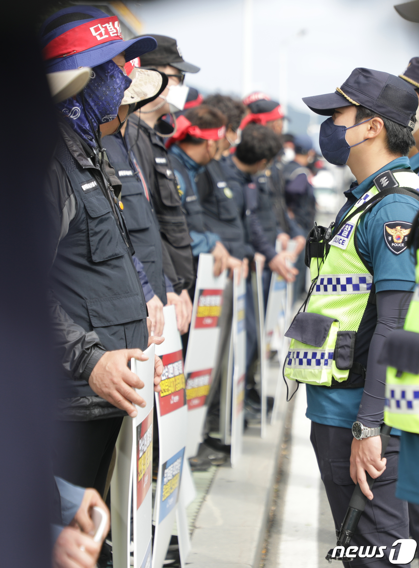 화물연대, 현대차 울산공장 납품차량 이틀째 차단…피해 누적(종합)