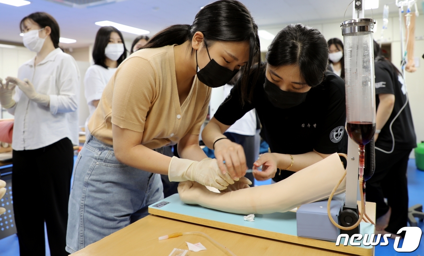 충북보건과학대, 중·고생 대학으로 찾아오는 진로체험 운영