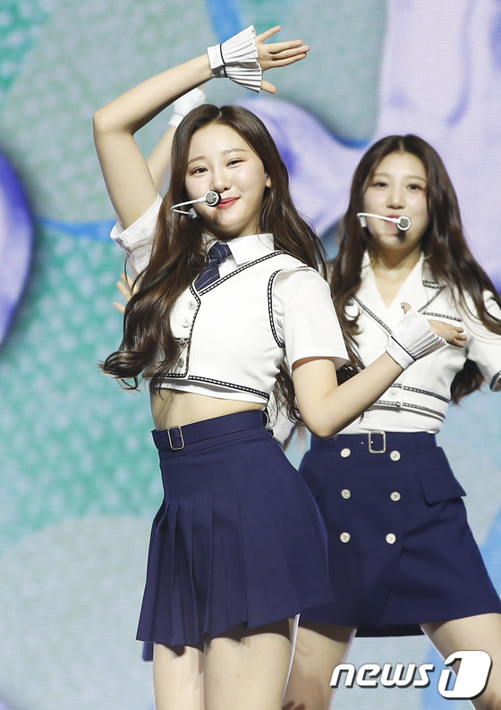 첫사랑 예함, 데뷔 무대 설레요