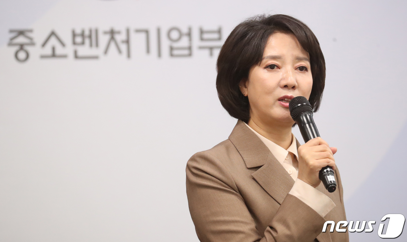 이영 장관, 생활속 혁신기업가와 따뜻한 골목상권 육성