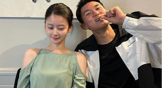 나폴리 대스타 김민재, 아내와 초밥만 먹어도 현지 매체가 관심