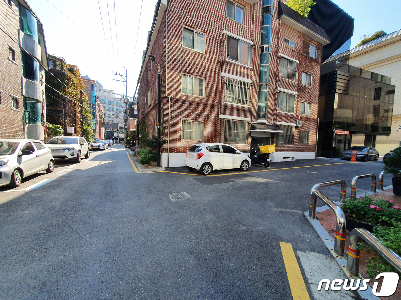 [르포]사유지다, 경찰 부릅니다…김용 구속에 엔에스제이홀딩스에 긴장감