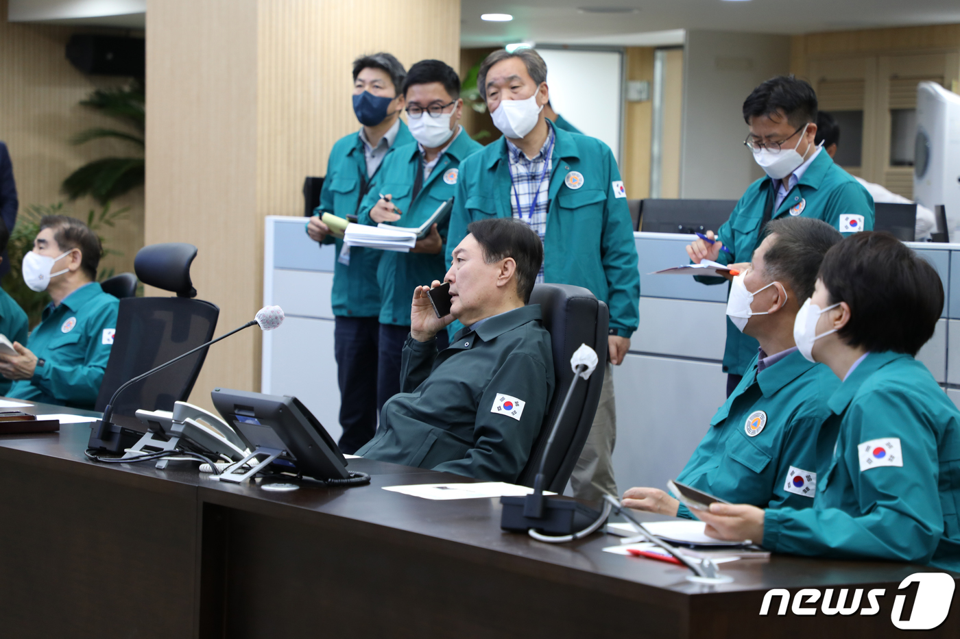 尹, 긴급했던 이태원 참사 대응 애태울 가족 위해 신속히 신원 확인