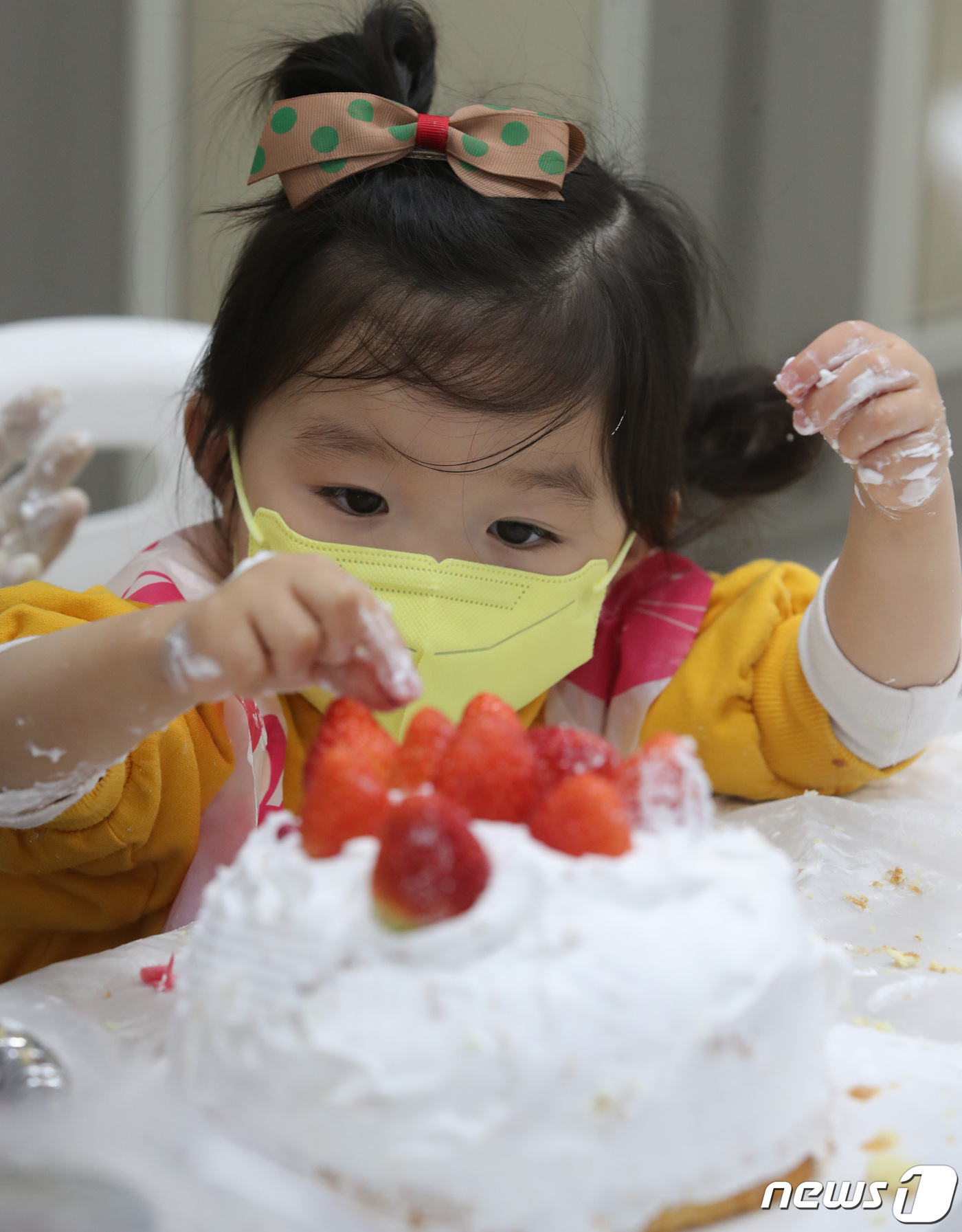 크리스마스 케이크 예쁘게 만들어야지