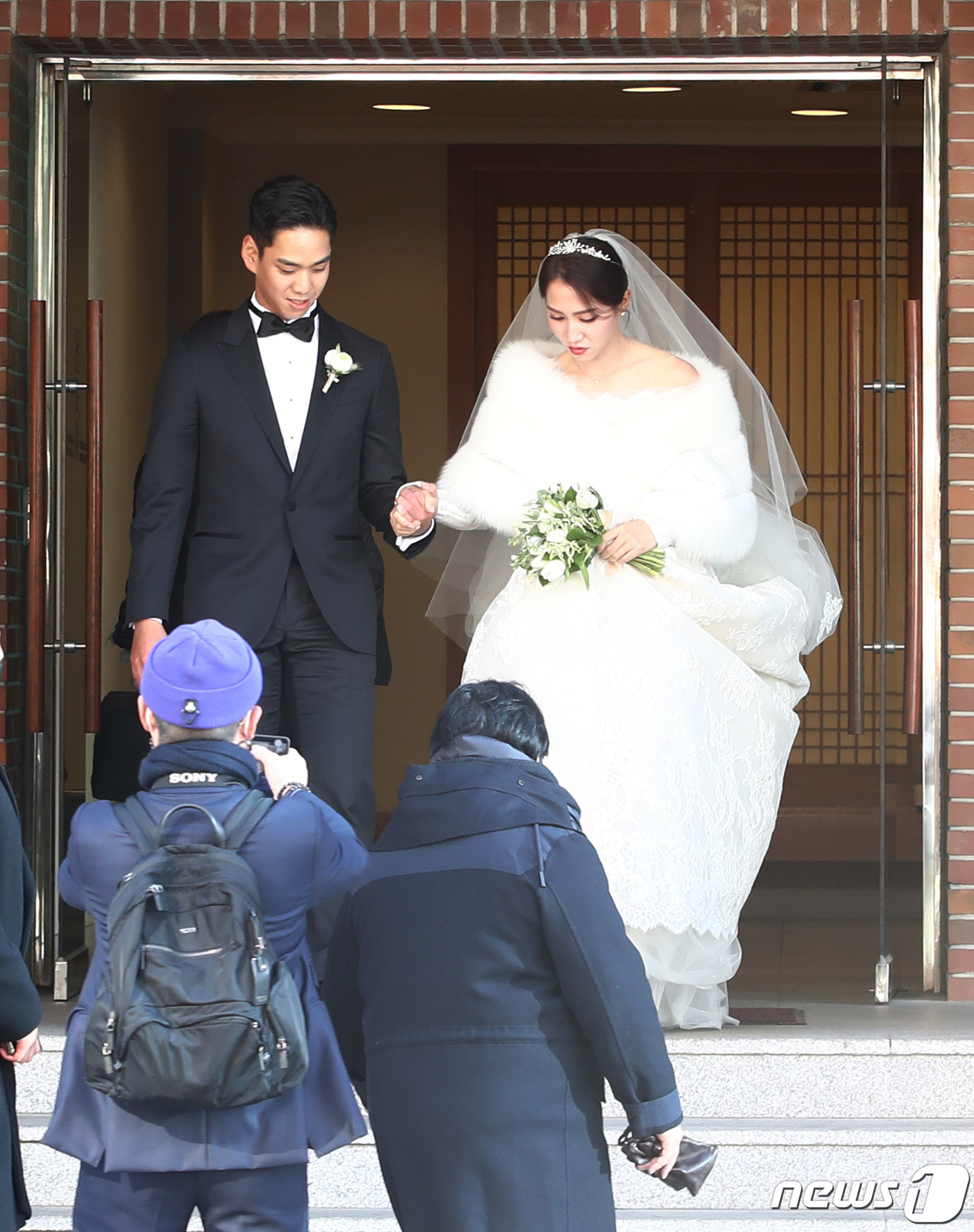 다정히 손 맞잡은 리디아 고·정준