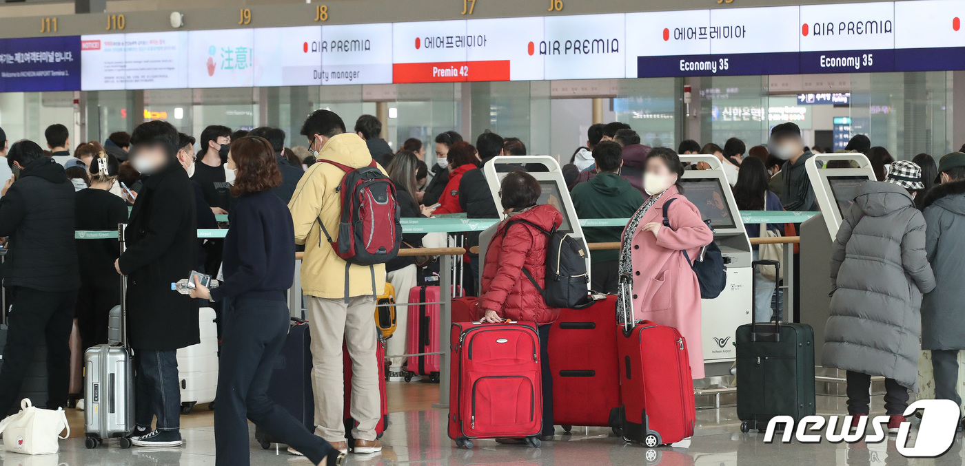 코로나19 타격 벗어나는 항공·여행업