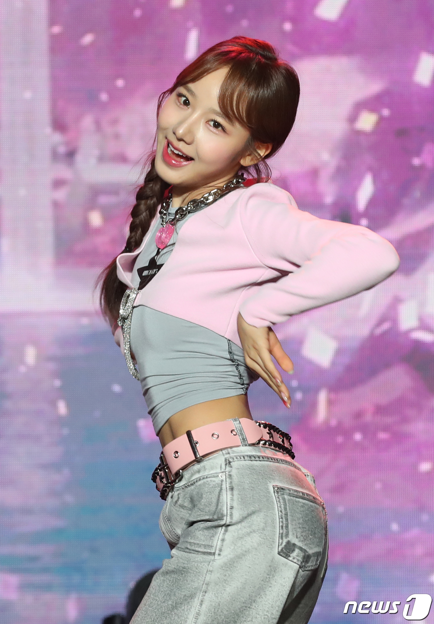 피프티 피프티 새나, 한 줌 개미허리