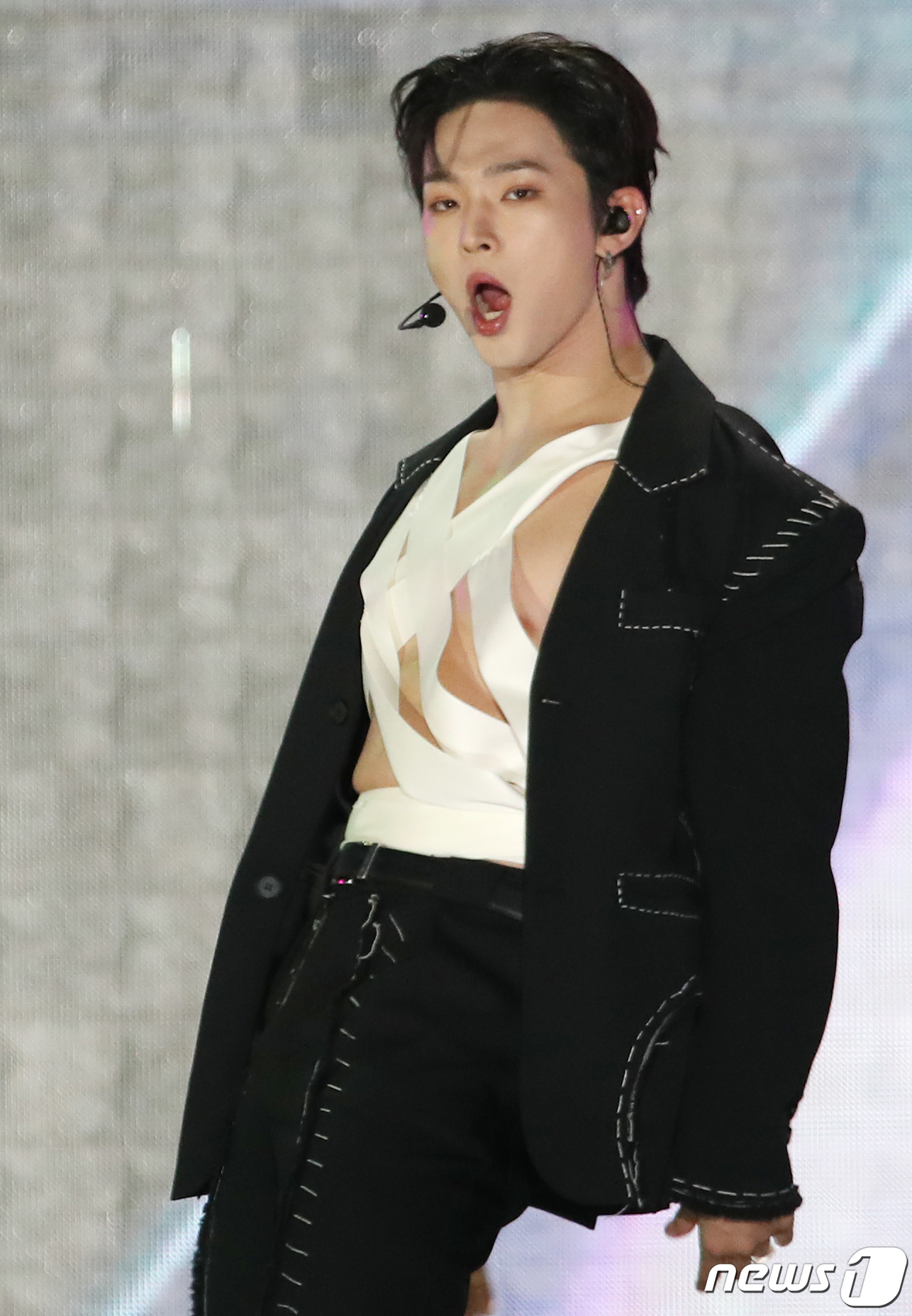 원어스 이도, 상남자 눈빛