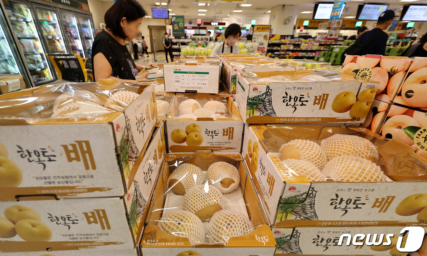 추석 코앞인데 과일값 급등