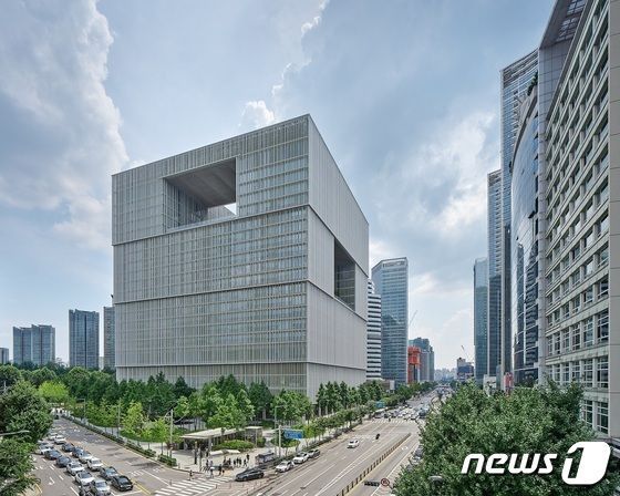 하나증권 아모레퍼시픽, 비중국 수요 견조…목표가 15% 상향