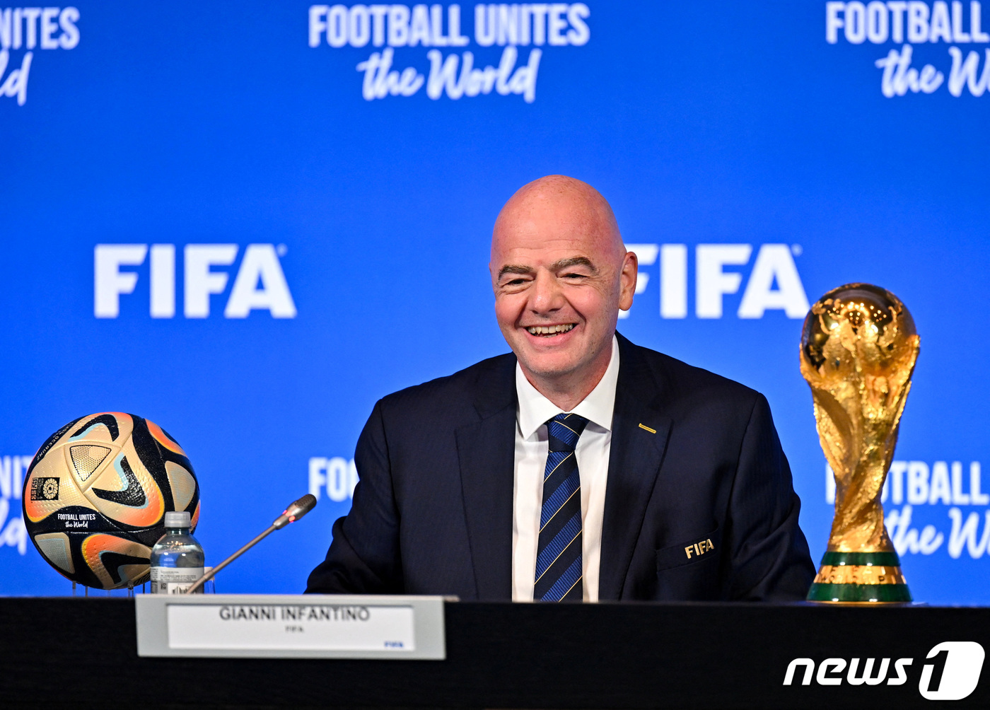 2030년 FIFA 월드컵, 3개 대륙·6개국에서 열린다…사상 최초