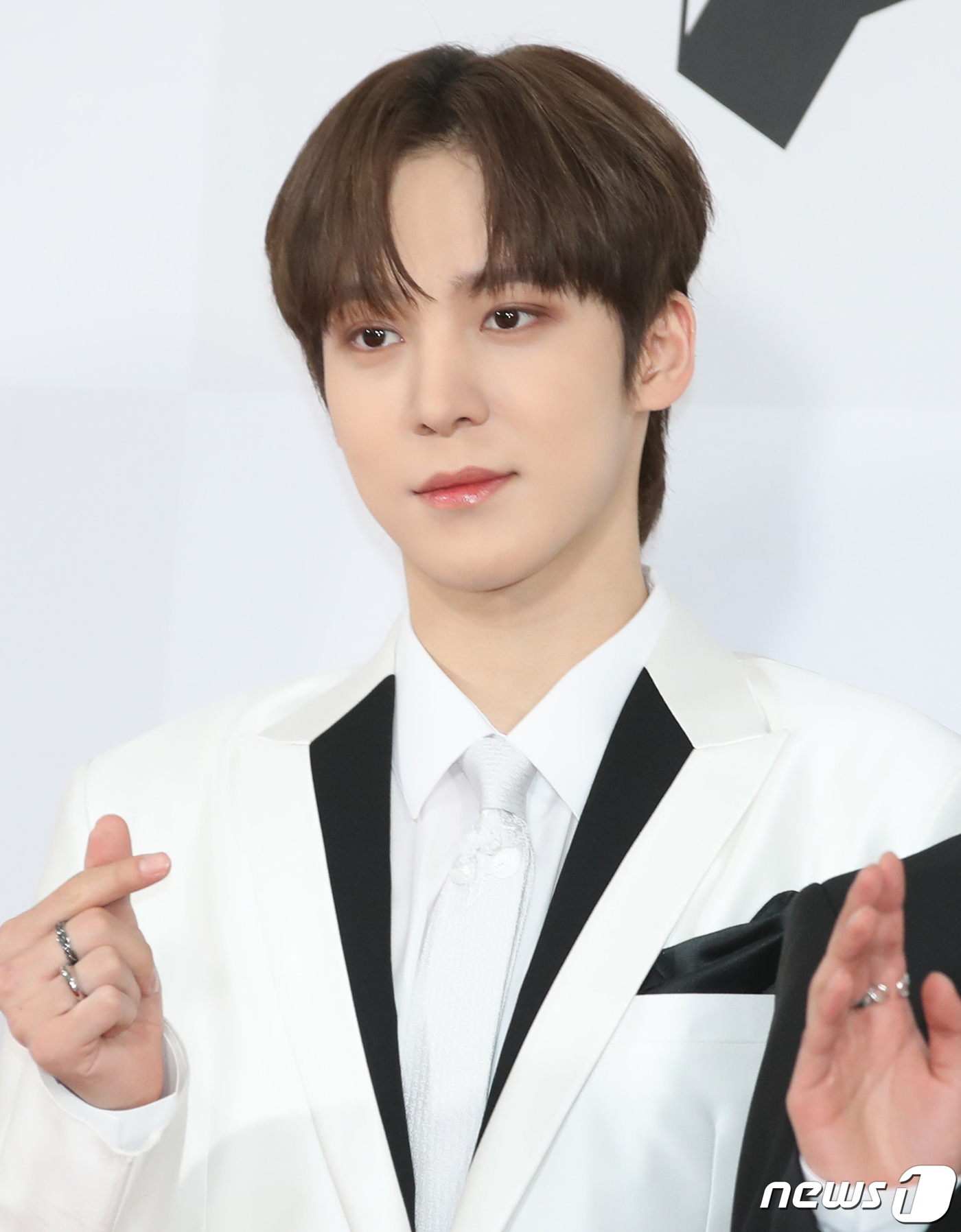 에이티즈 윤호, 화이트 왕자님