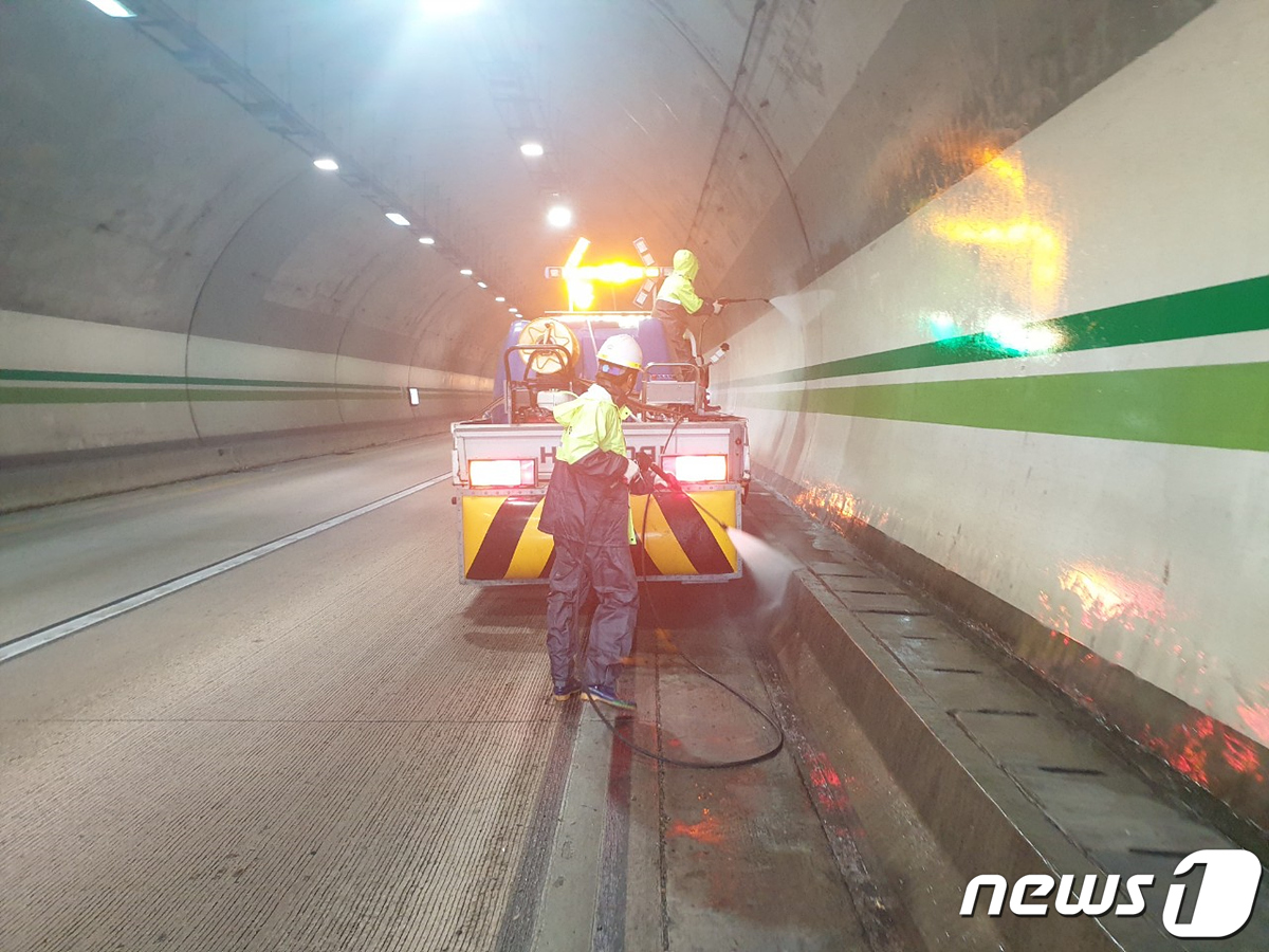 대구 테크노폴리스로 터널 벽면 세척…23일부터 닷새간 부분 통제