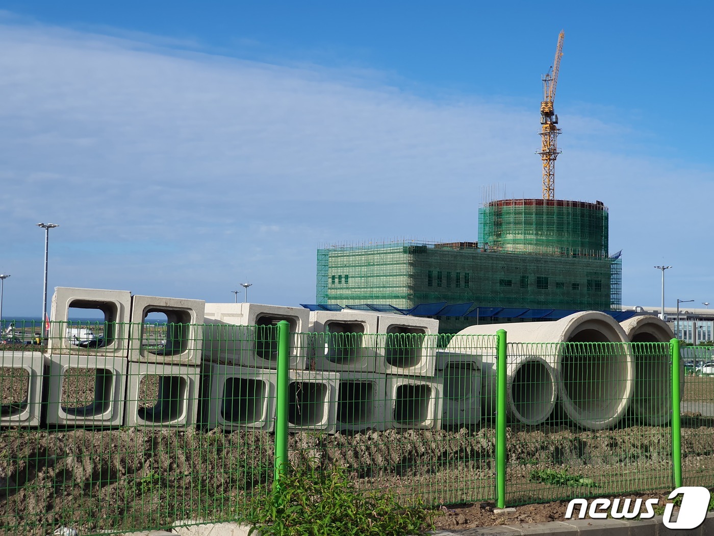 제주공항 3번째 관제탑 공사 시공사 경영난으로 중단