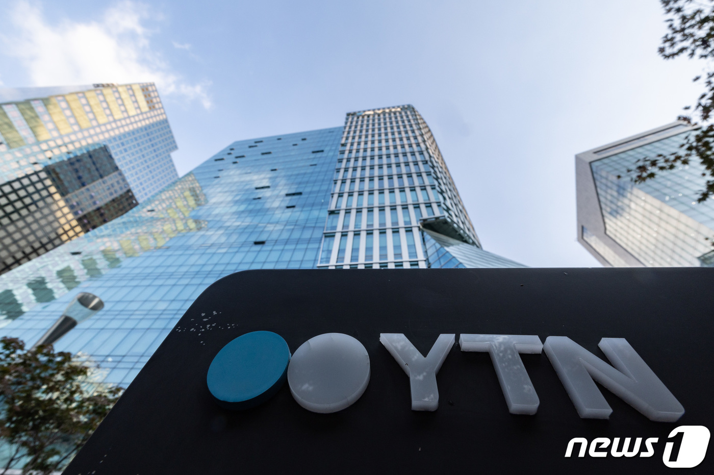 민주당, YTN 유진그룹 매각에 땡윤 뉴스 내보내겠단 의도
