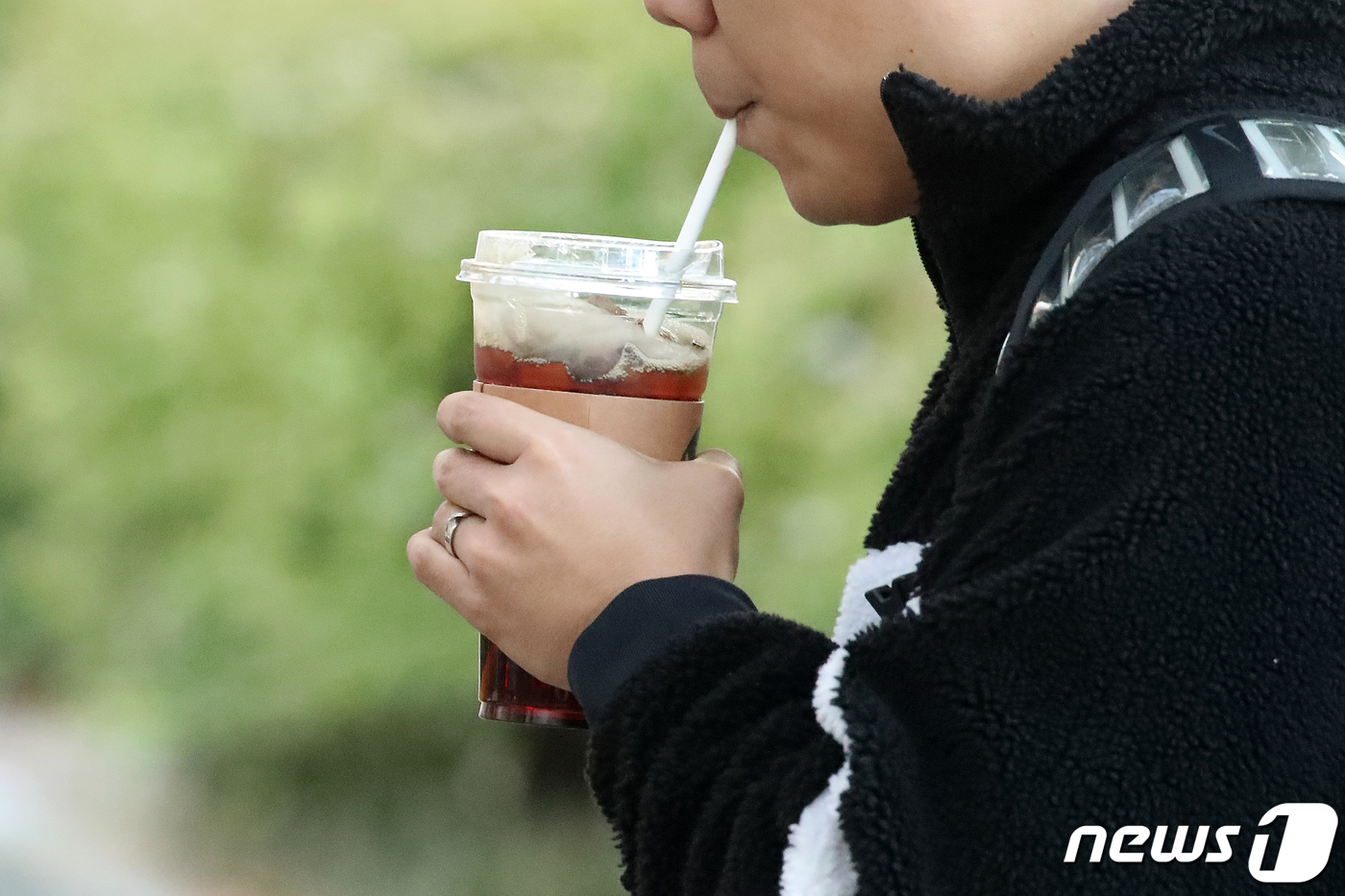 아이스커피에 정신 번쩍