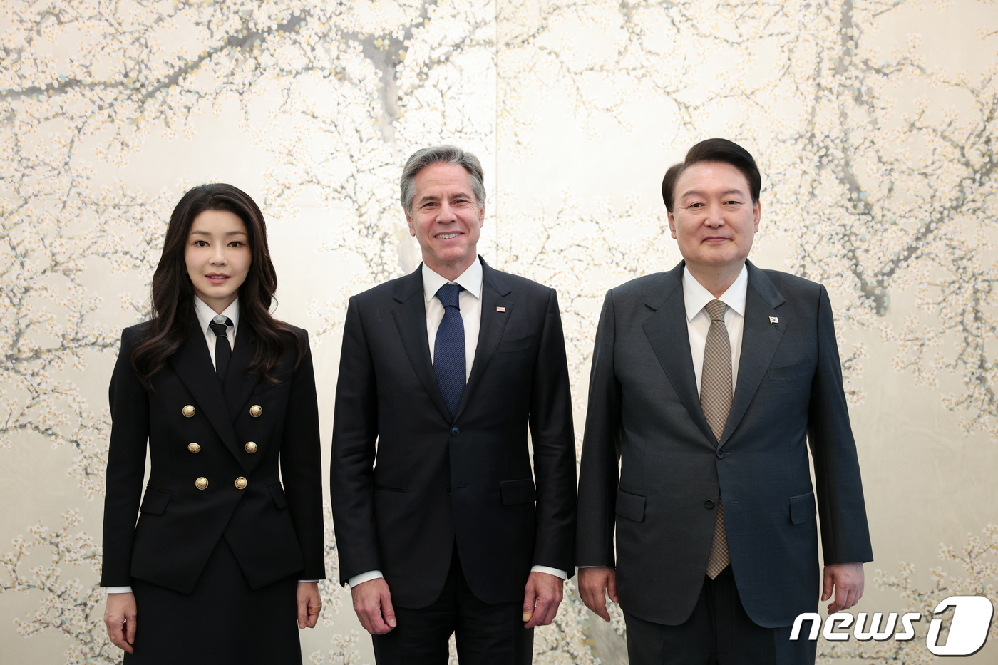 윤 대통령 부부, 토니 블링컨 미 국무장관과 기념촬영