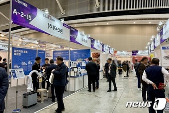 [르포]협동 로봇부터 첨단 집진기까지 …中企 협업 성과 다 모였다