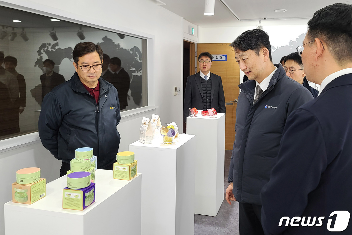 수출 제조업체 제이티 방문한 안덕근 통상교섭본부장
