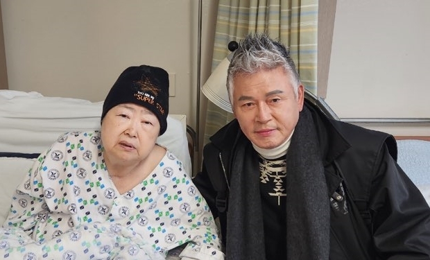 [단독] 이동준 故 방실이, 훌륭한 가수…의리 깊었던 30년 절친 비통(인터뷰)