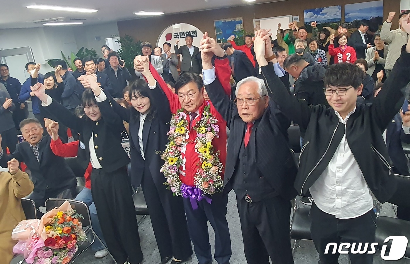 국힘 정점식 후보, 통영고성 국회의원 당선