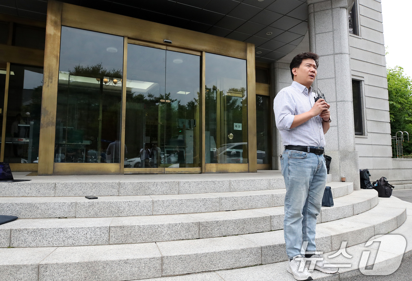 검사 탄핵안 기각 입장 밝히는 유우성씨