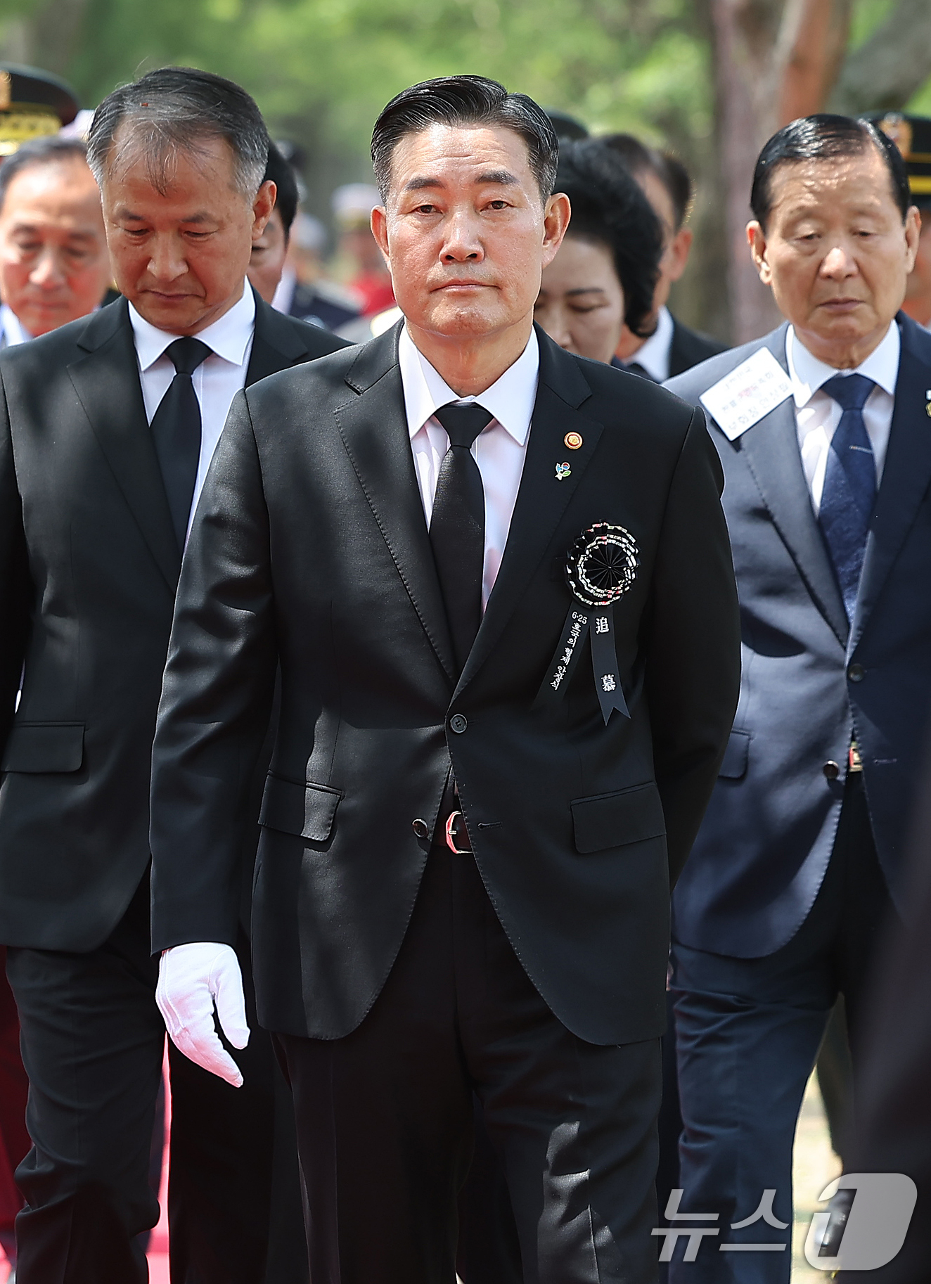 신원식 장관, 호국의 형제 6호 안장식 참석