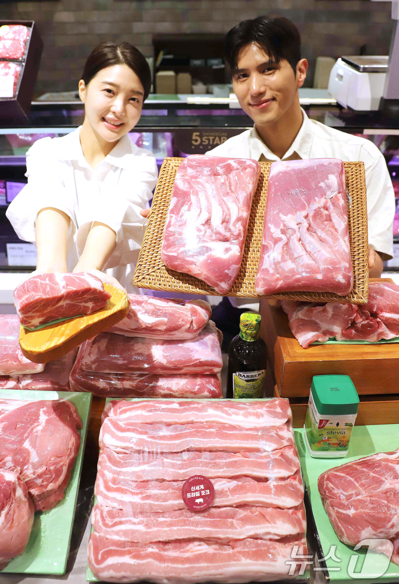 신세계백화점, 자체 돈육 브랜드 신세계 프라임 포크 론칭