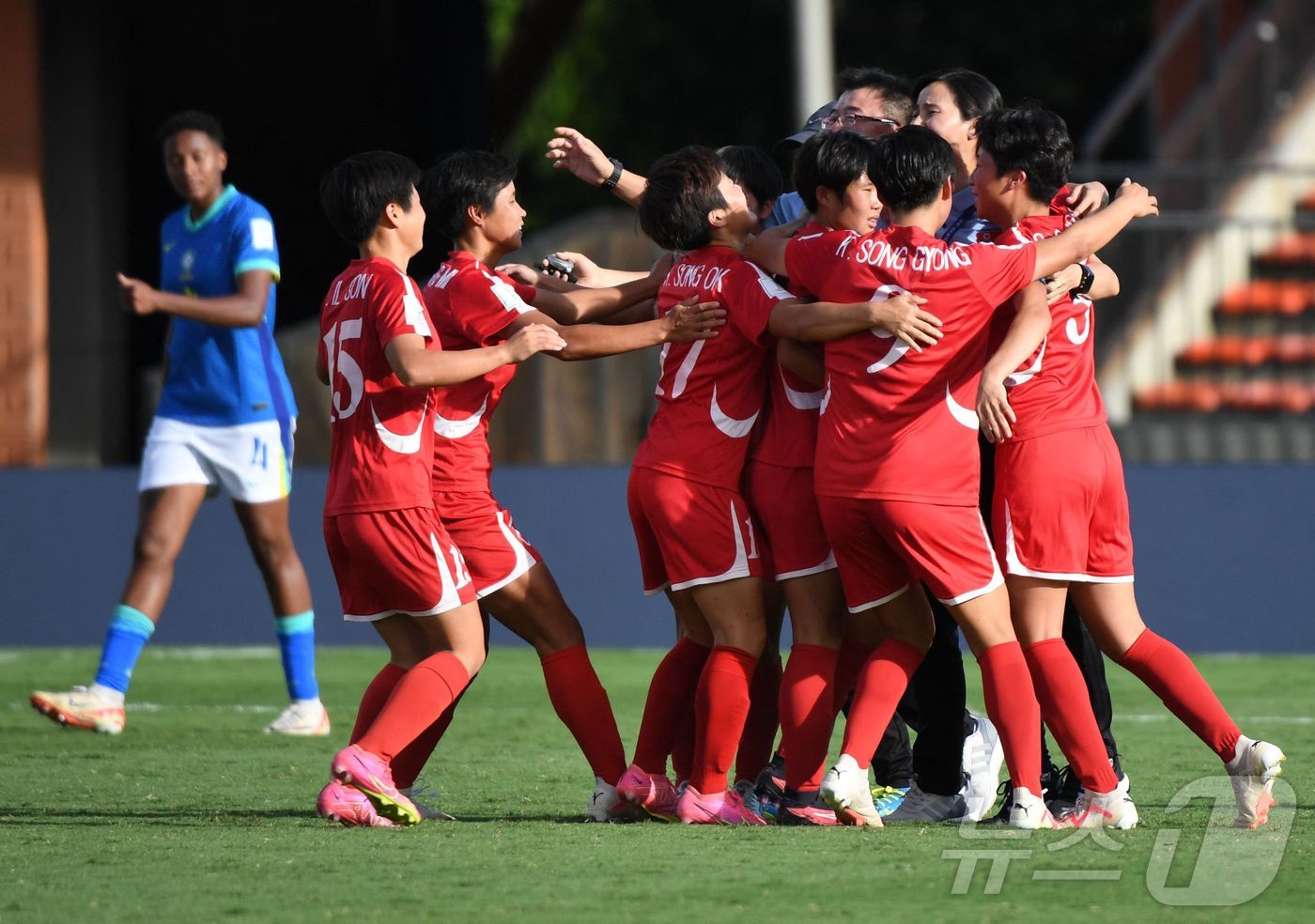'뙆二쎌꽭' 遺곹븳 뿬옄異뺢뎄 U20, 釉뚮씪吏 爰얘퀬 썡뱶而 4媛뺥뻾