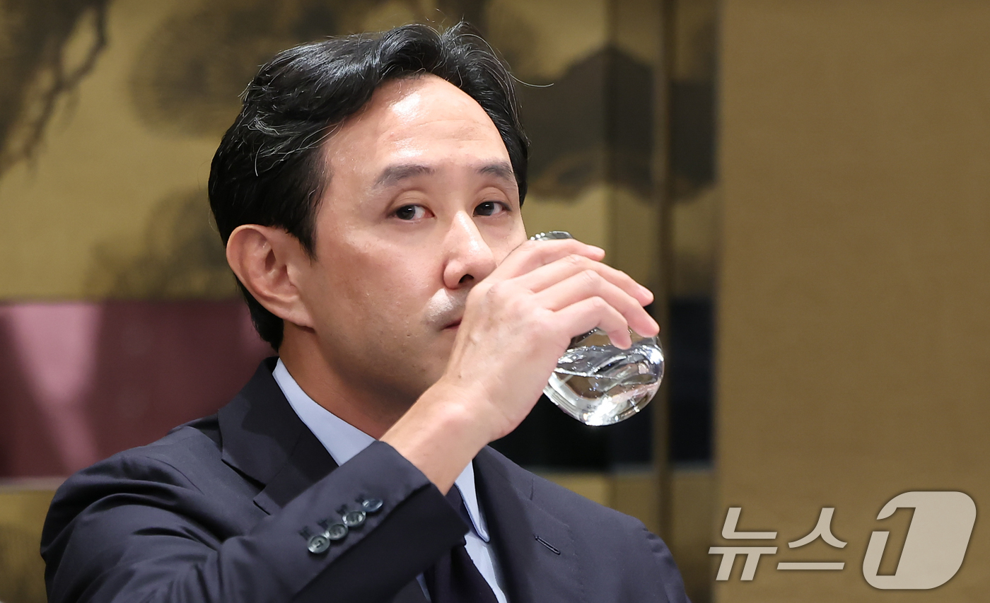 영풍정밀도 전쟁터…최윤범측 7일 이사회, 매수가 또 올릴듯