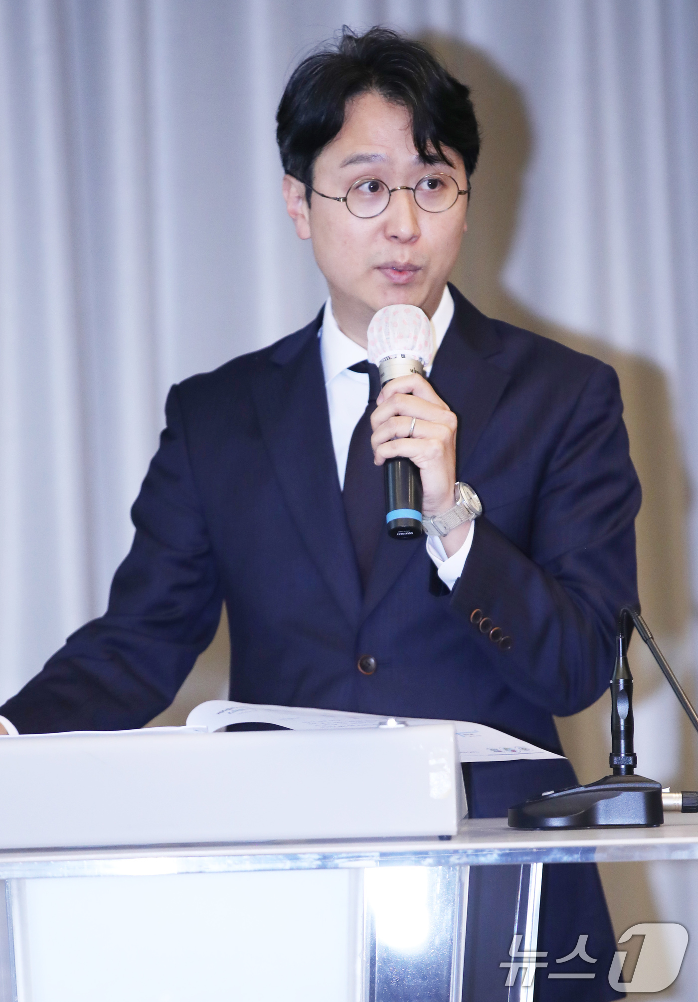 발제하는 이선명 한국과학기술기획평가원 연구원