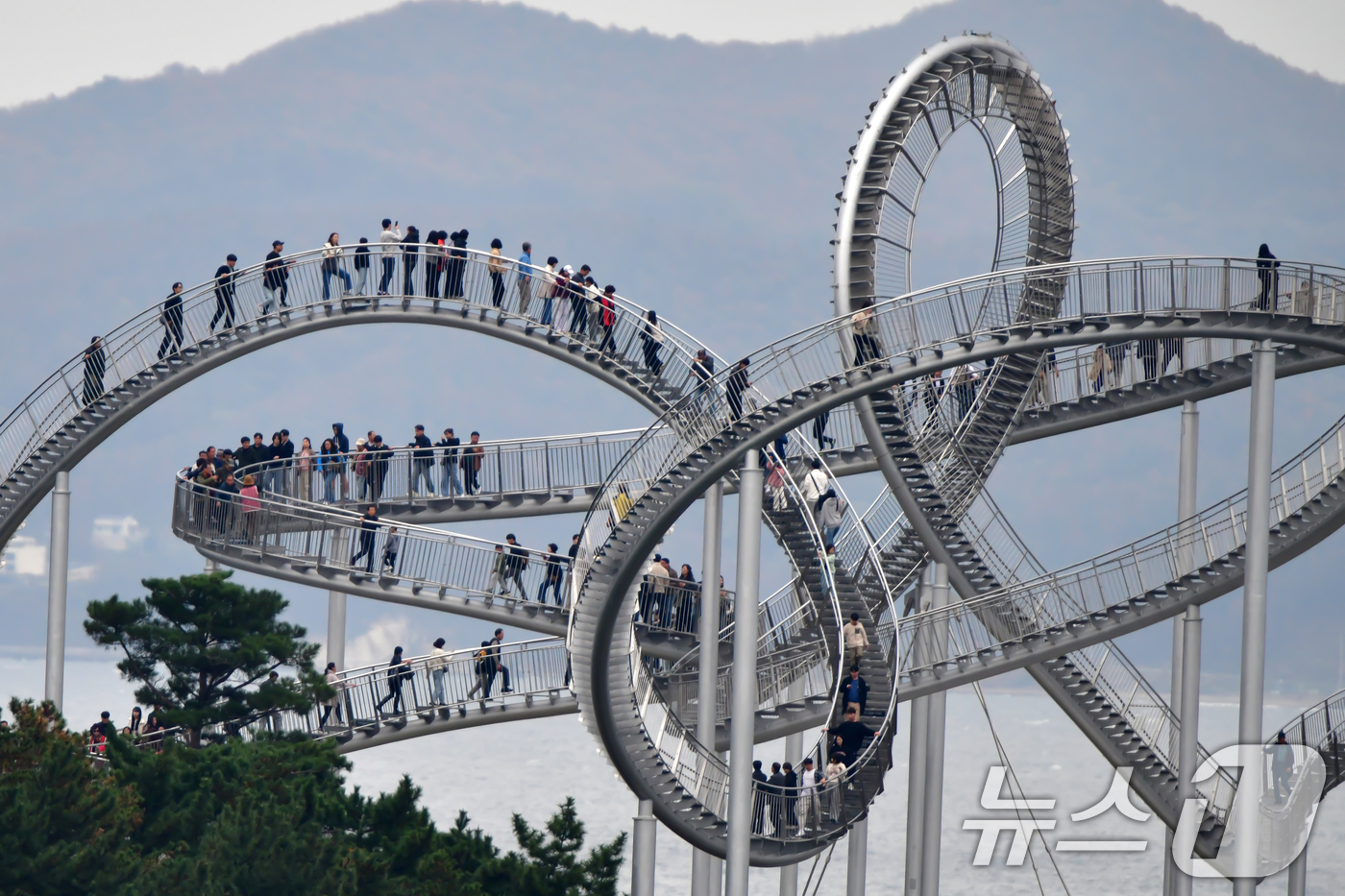 휴일은 스페이스워크와 함께