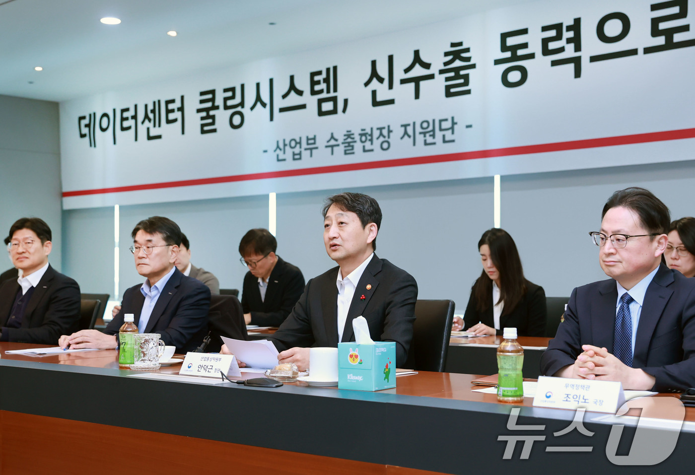 안덕근 산업장관, LG전자 평택칠러공장 방문