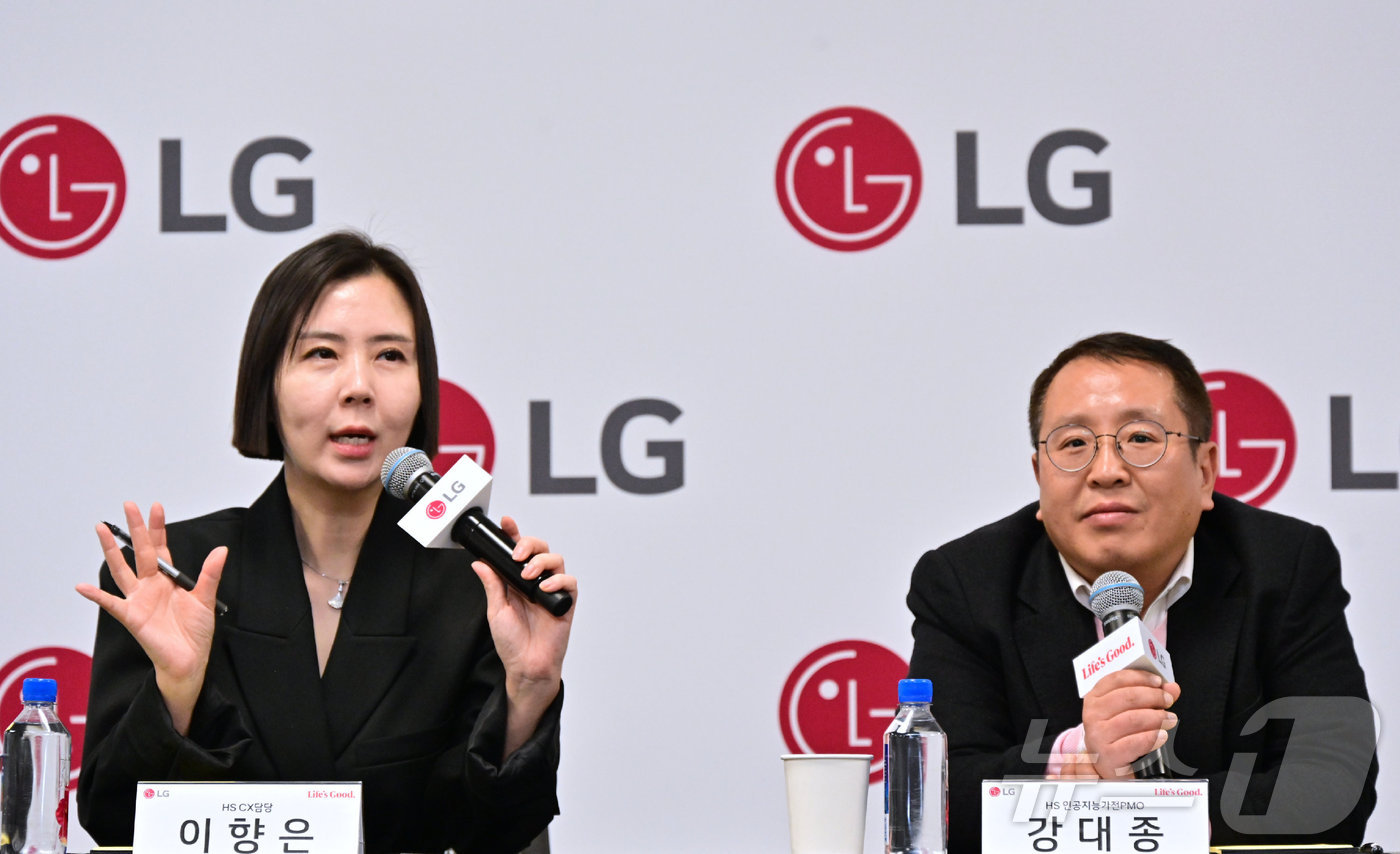 LG전자 이동형 AI홈 로봇 연말 출시…中 발전속도 대단[CES 현장]