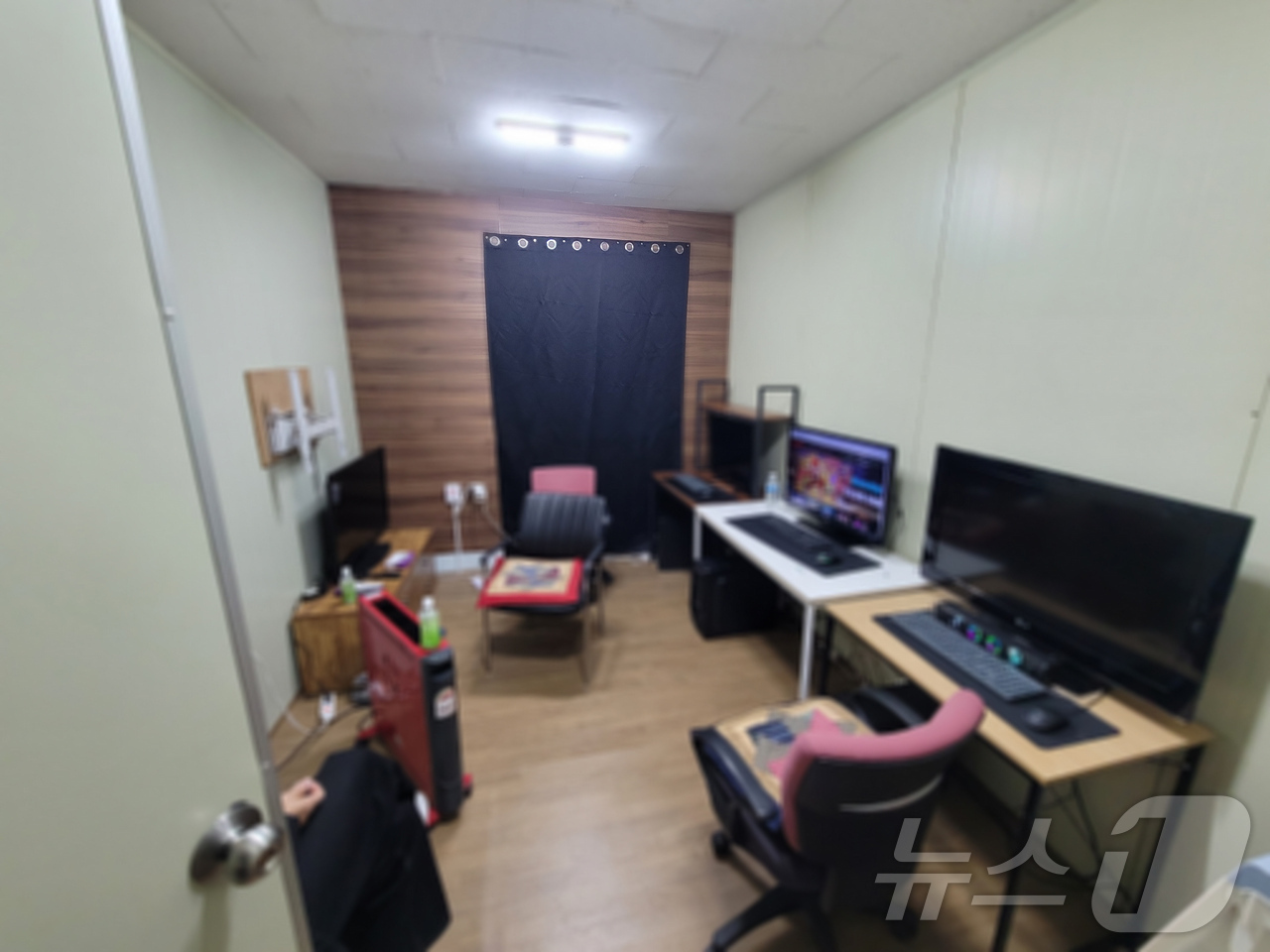 부산경찰청, 무허가 PC방·성매매 알선 등 불법 풍속업소 36건 적발