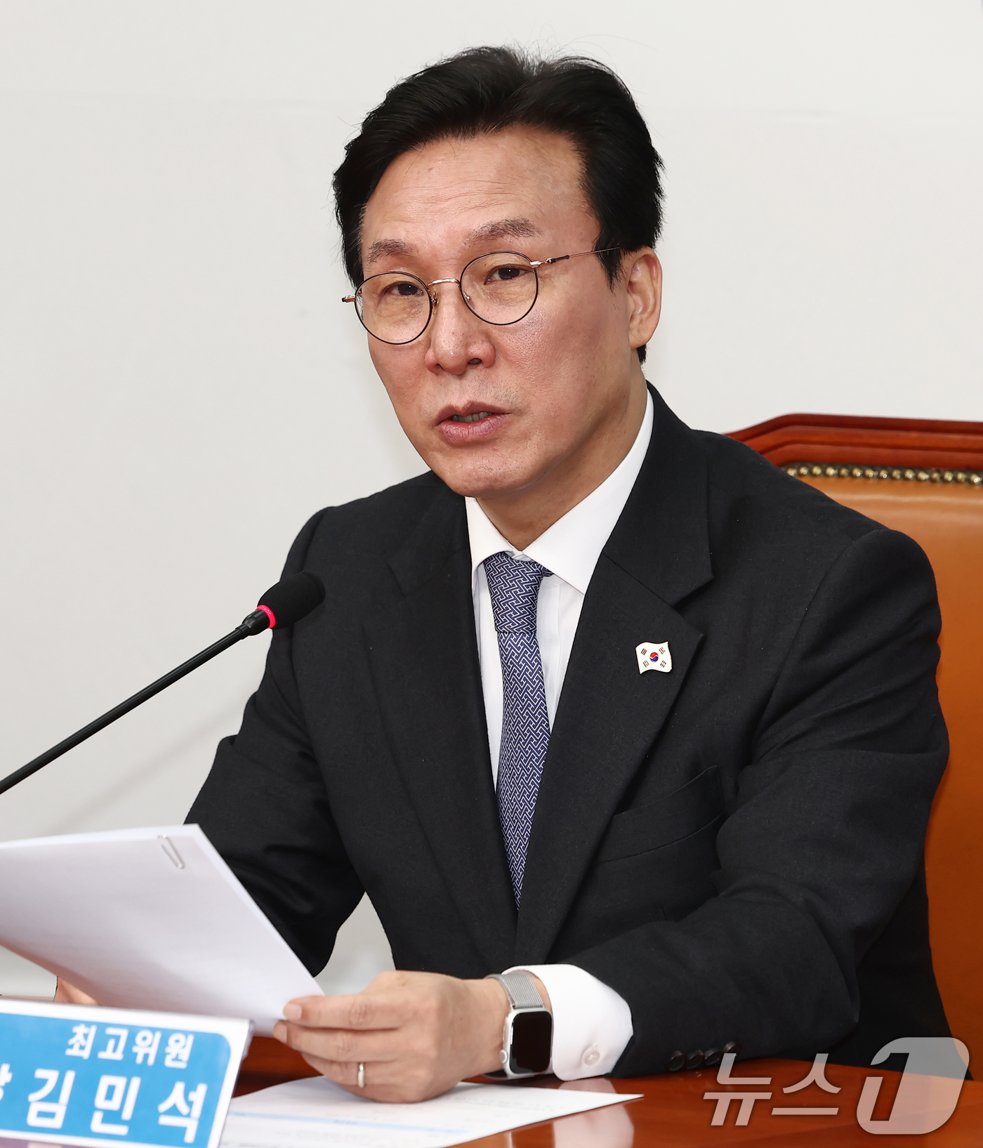 기자간담회서 발언하는 김민석 최고위원