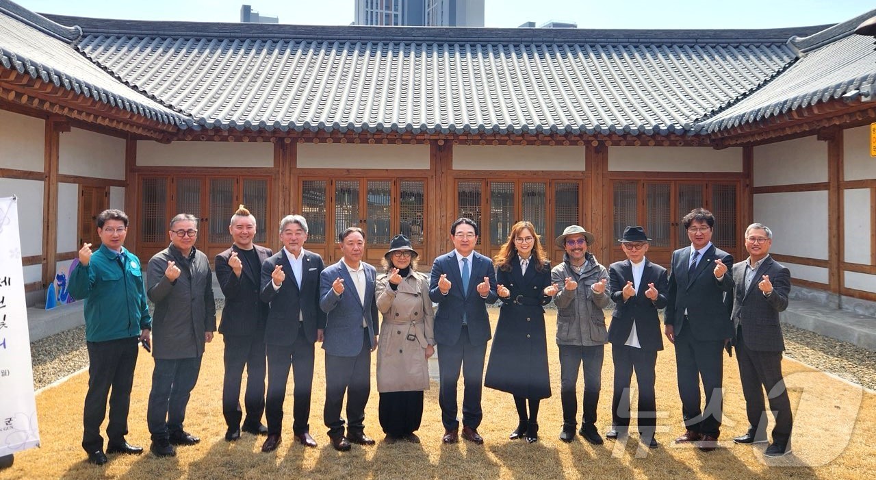 옥천군, 2회 전국연극제 추진위원 11명 위촉