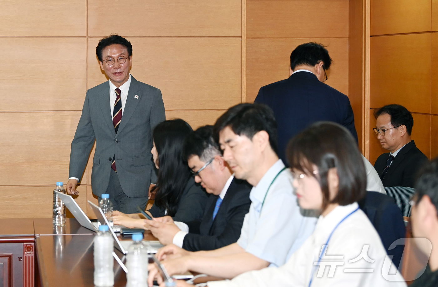 기자간담회 나서는 김민석 총리 후보자