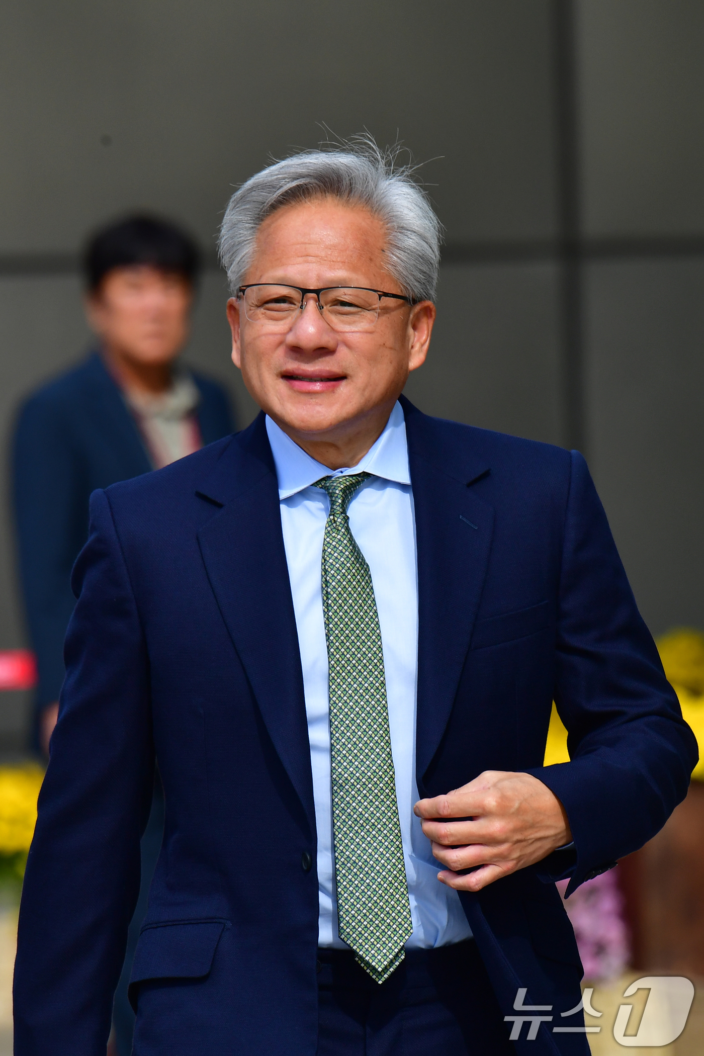 이동하는 젠슨 황